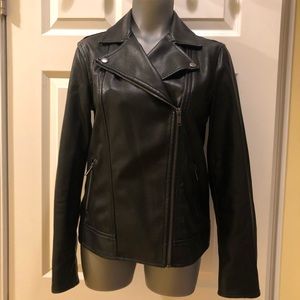 Old Navy faux leather jacket 🖤